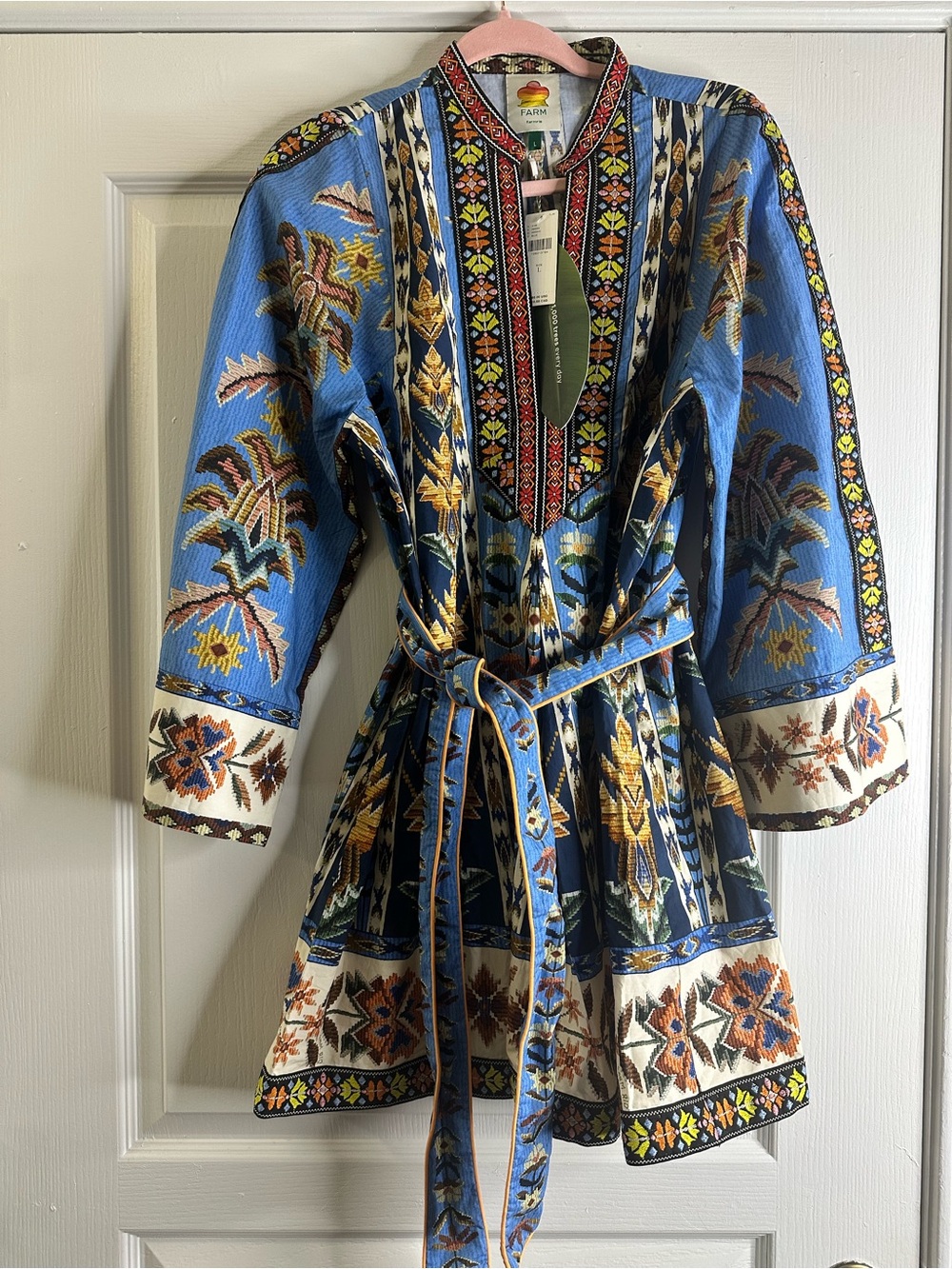 FARM Rio Embroidered Tapestry Blue Mini Dress Size L NWT - Picture 7 of 7